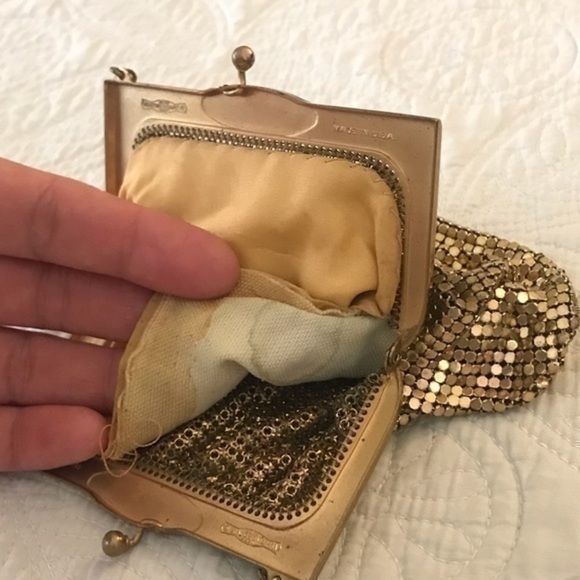 Whiting & Davis Vintage Golden Mesh Mini Bag - Picture 12 of 16
